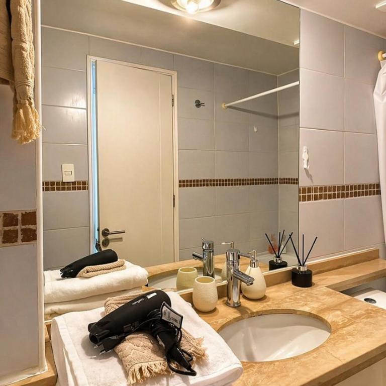 Escapate a Viña Private Cinema Experience Depto - Two-Bedroom Apartment - 32