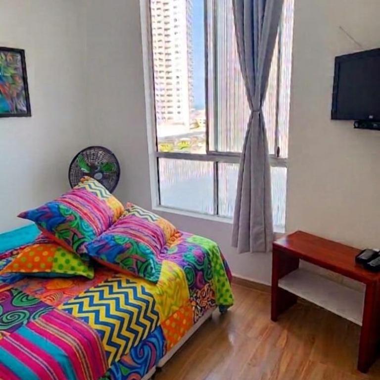 Espectacular Apartamento Suite Caribe Cartagena - Three-Bedroom Apartment - 23