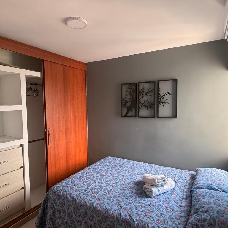 Apartamento de 3 habitaciones amoblado cerca de la playa - Three-Bedroom Apartment - 30