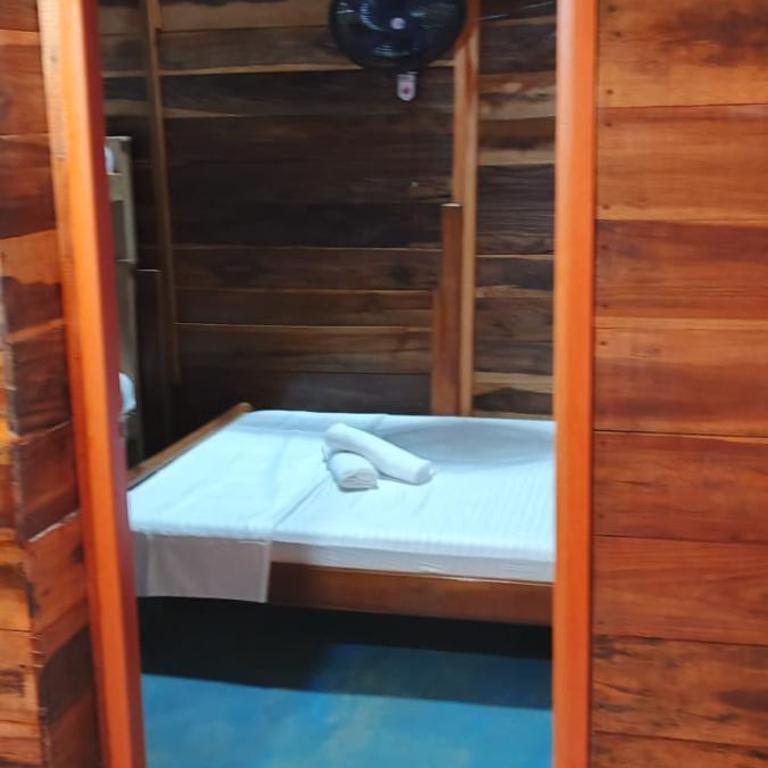 Hostal El Eden Dentro del Parque Tayrona - Habitación Cuádruple Económica con baño compartido - 6