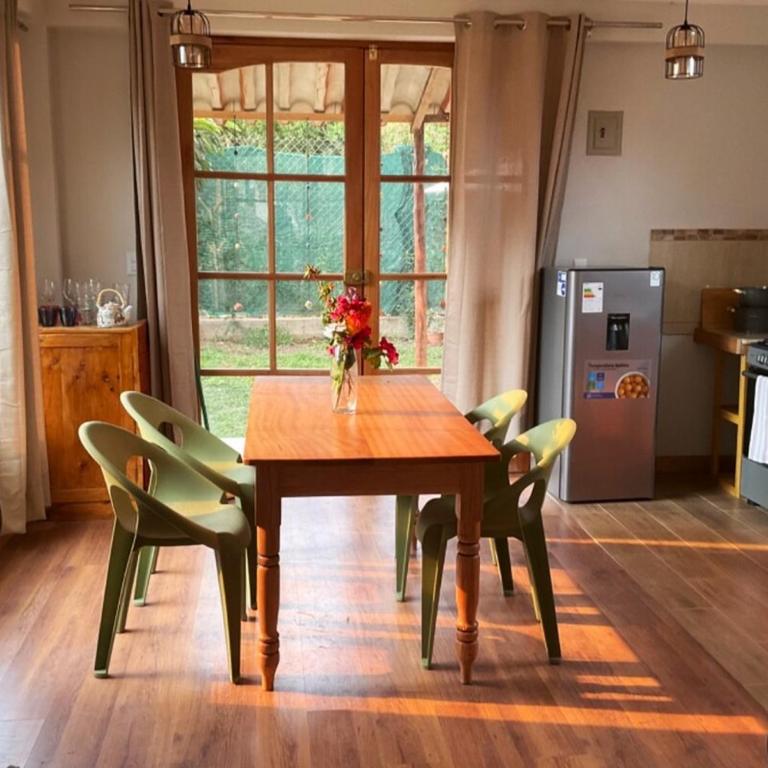 Private house with huge garden and waterfall view - Casa de 2 dormitorios - 19