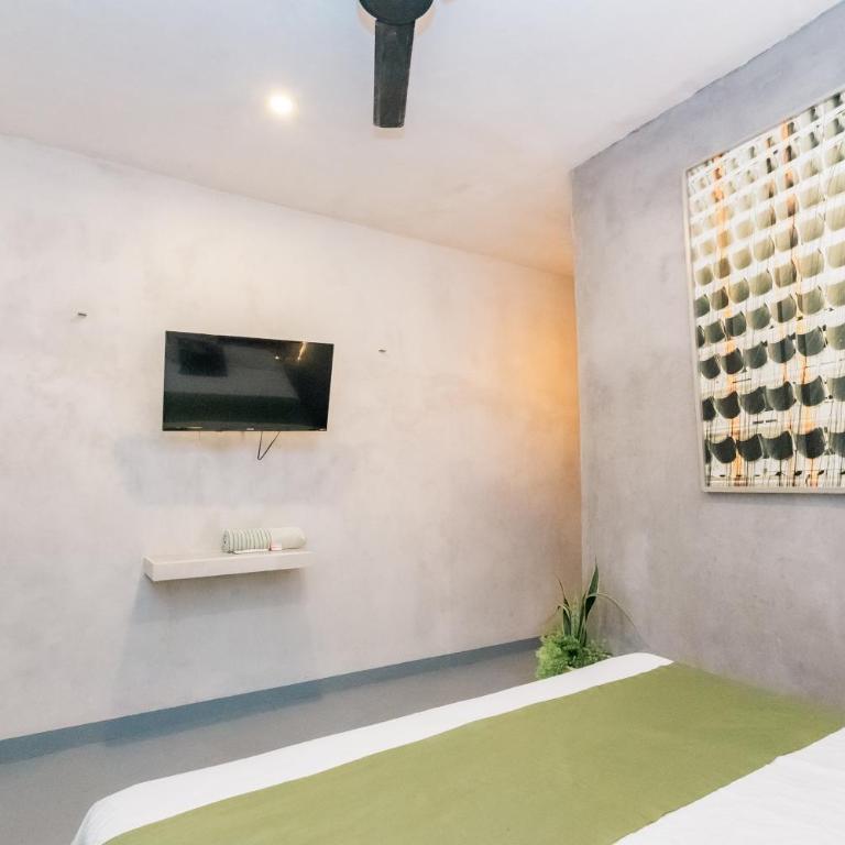 Casa Shalom Green - Standard Queen Room - 2
