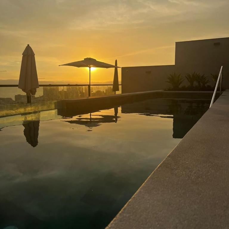 Exclusivo Depa 3BR con piscina en Miraflores - Apartamento de 3 dormitorios - 21