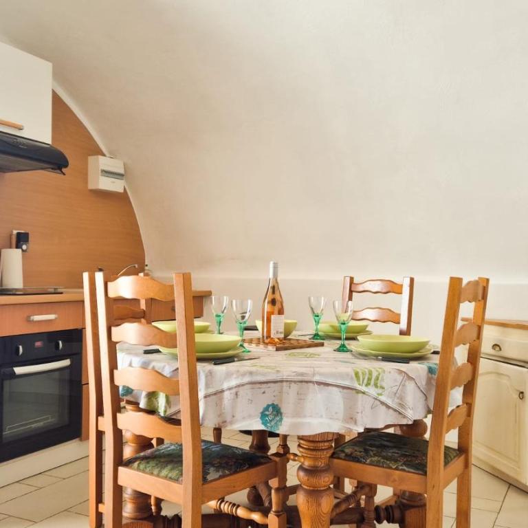Joli appartement atypique avec terrasse au calme - Appartamento con 1 Camera da Letto - 12
