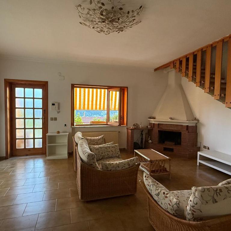 Villa Marcella-villetta con giardino - Casa con 3 Camere da Letto - 1