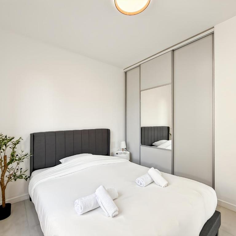 2P Neuf d Exception Eden Parc Piscine Pkg Clim Wifi - Appartement 1 Chambre - 9