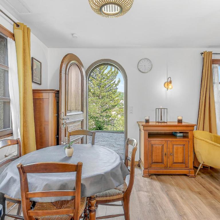 Le Domaines Des Thermes - T2 - Appartement Supérieur - Vue sur Ville - 13