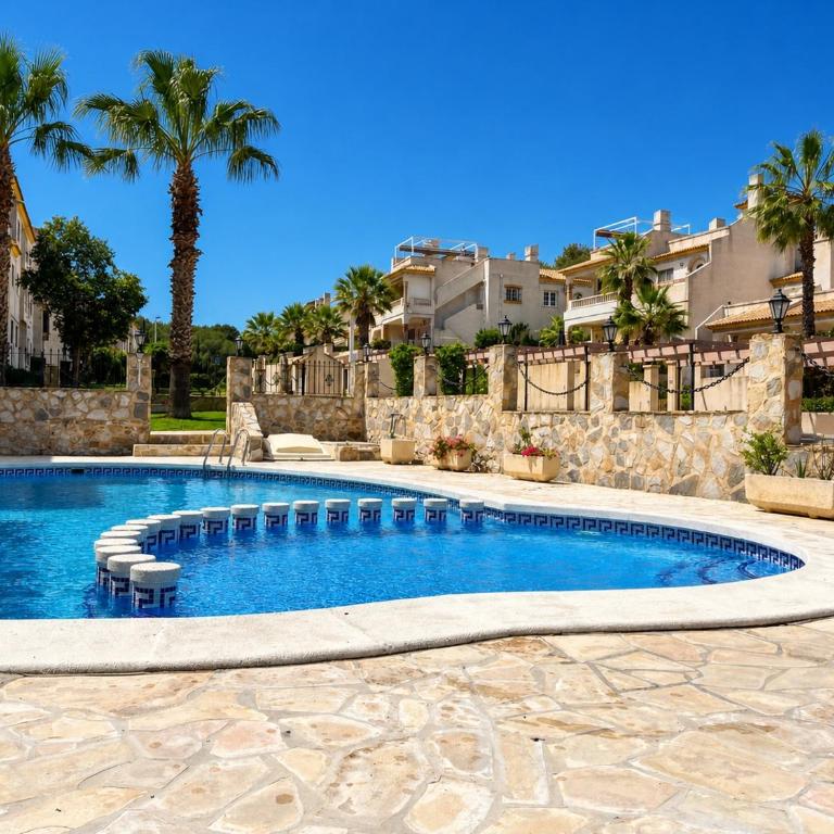 Private Solarium - Golf and Pool View - Las Ramblas 830 - Apartamento de 2 dormitorios - 2