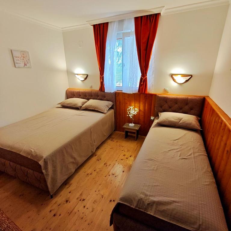 Green Pine House 2024 - apartments - Kuća sa 1 Spavaćom Sobom - 5