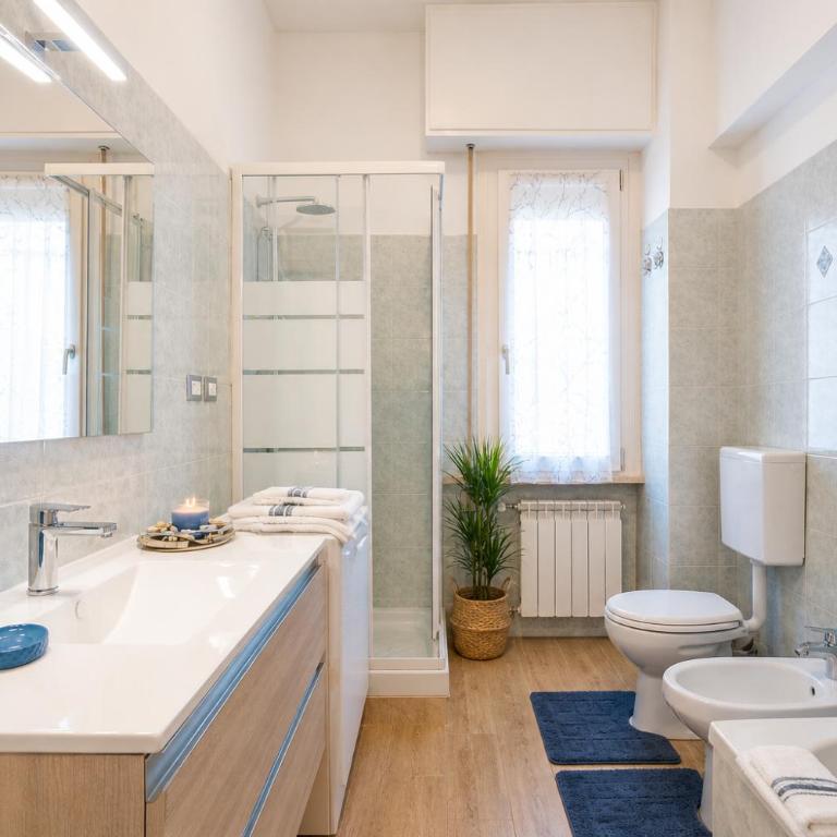 Happy Home - Two-Bedroom Apartment - 15