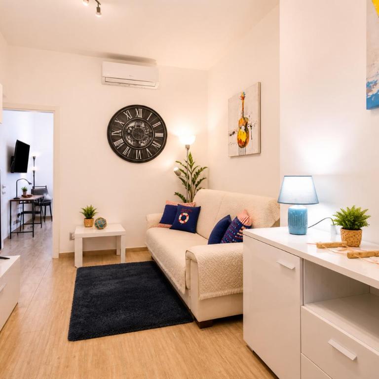 Happy Home - Two-Bedroom Apartment - 10