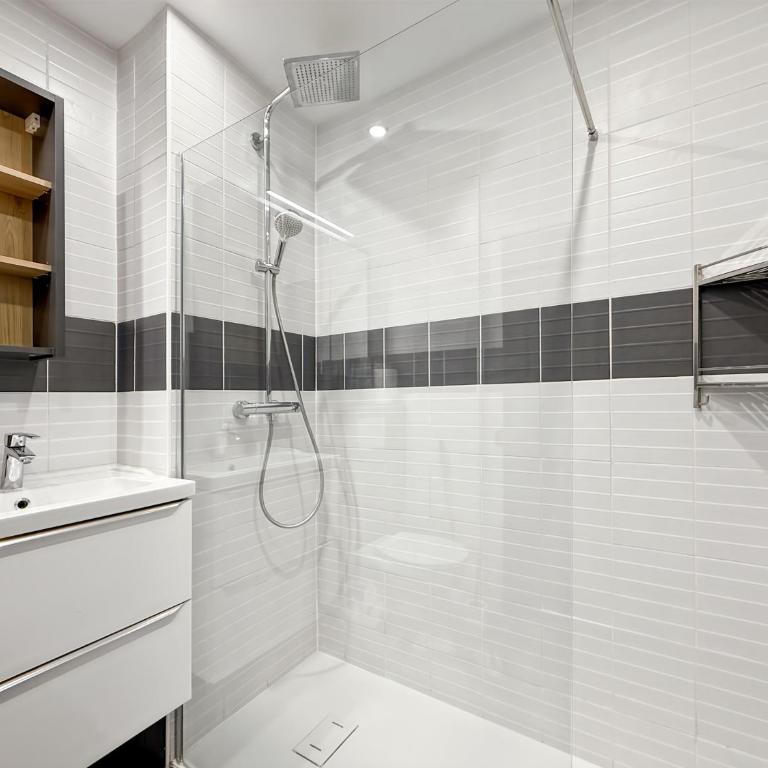 2P Neuf d Exception Eden Parc Piscine Pkg Clim Wifi - Appartement 1 Chambre - 16