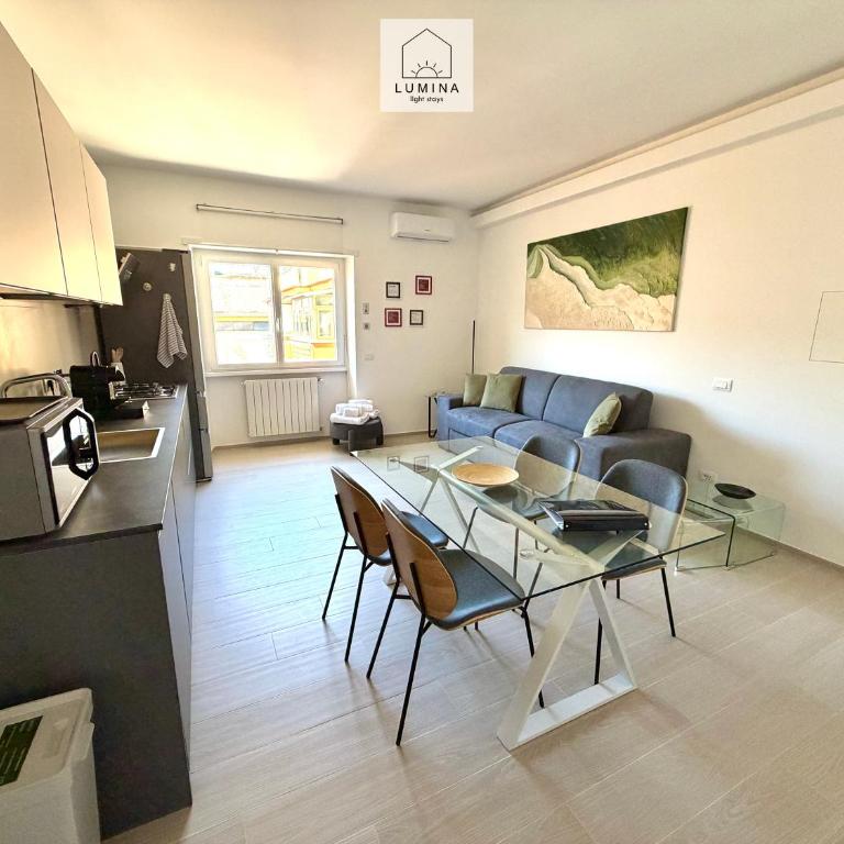 Lumina - Light Stays - Nuovissimo Attico con 2 Bagni - Two-Bedroom Deluxe Apartment with Balcony - 9