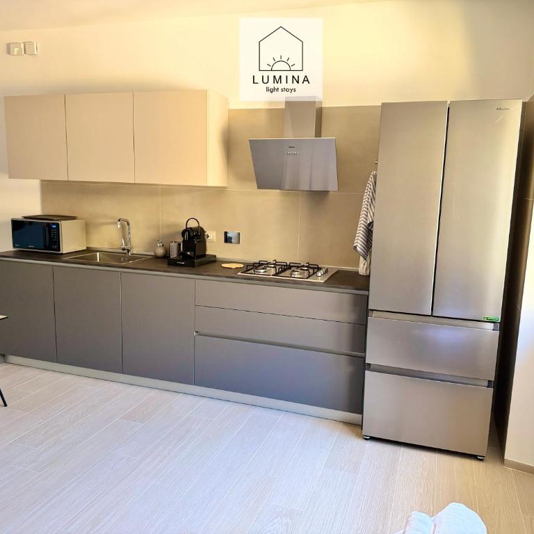 Lumina - Light Stays - Nuovissimo Attico con 2 Bagni - Two-Bedroom Deluxe Apartment with Balcony - 6