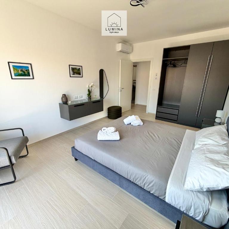 Lumina - Light Stays - Nuovissimo Attico con 2 Bagni - Two-Bedroom Deluxe Apartment with Balcony - 14
