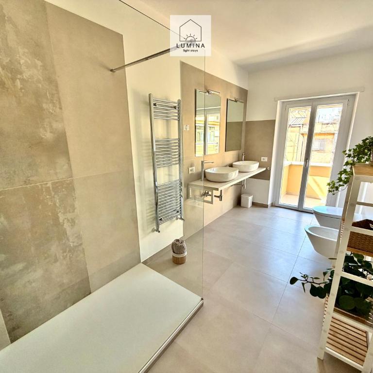 Lumina - Light Stays - Nuovissimo Attico con 2 Bagni - Two-Bedroom Deluxe Apartment with Balcony - 26
