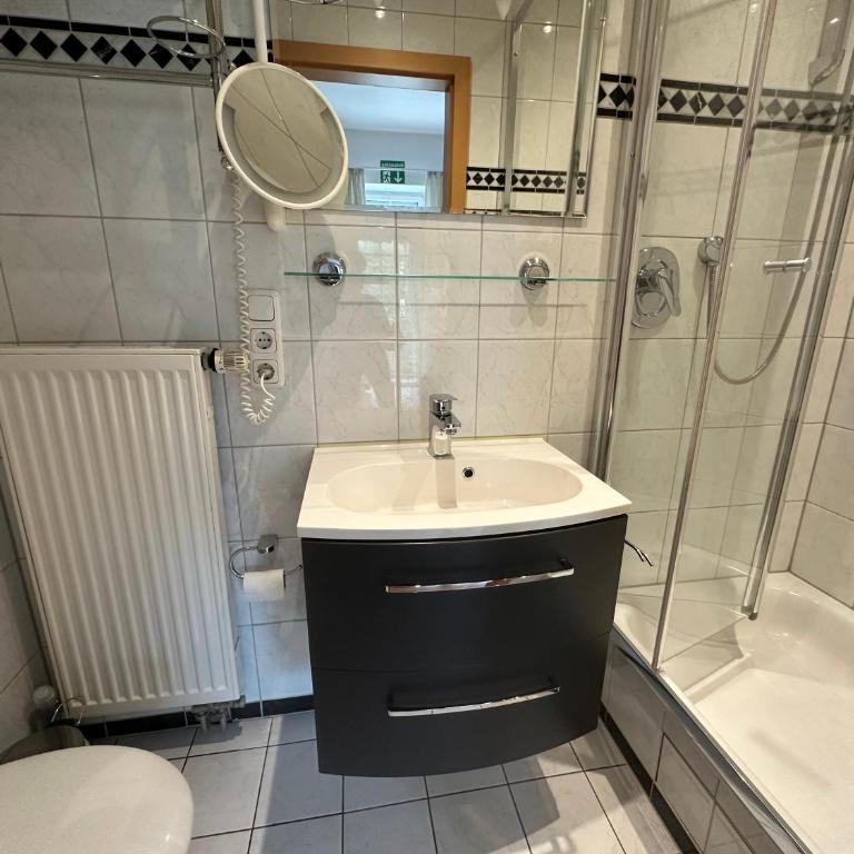Ferienwohnungen Stuhlreiter GbR - Apartment mit 1 Schlafzimmer und Balkon - 3
