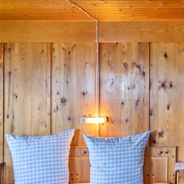 Persalhof Gattererberg - Dreibettzimmer mit Dusche - 4