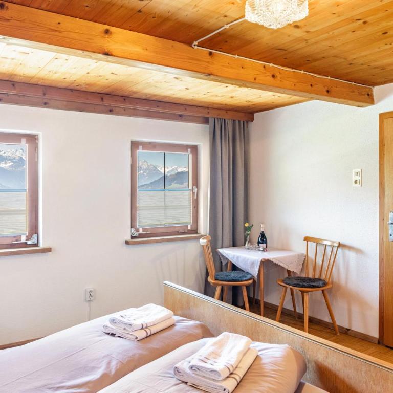 Persalhof Gattererberg - Doppelzimmer mit Bergblick - 6
