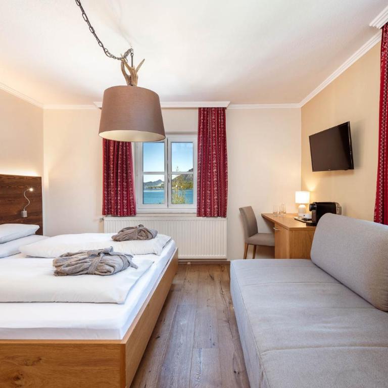 Kirchenwirt - Doppelzimmer mit Seeblick - 3