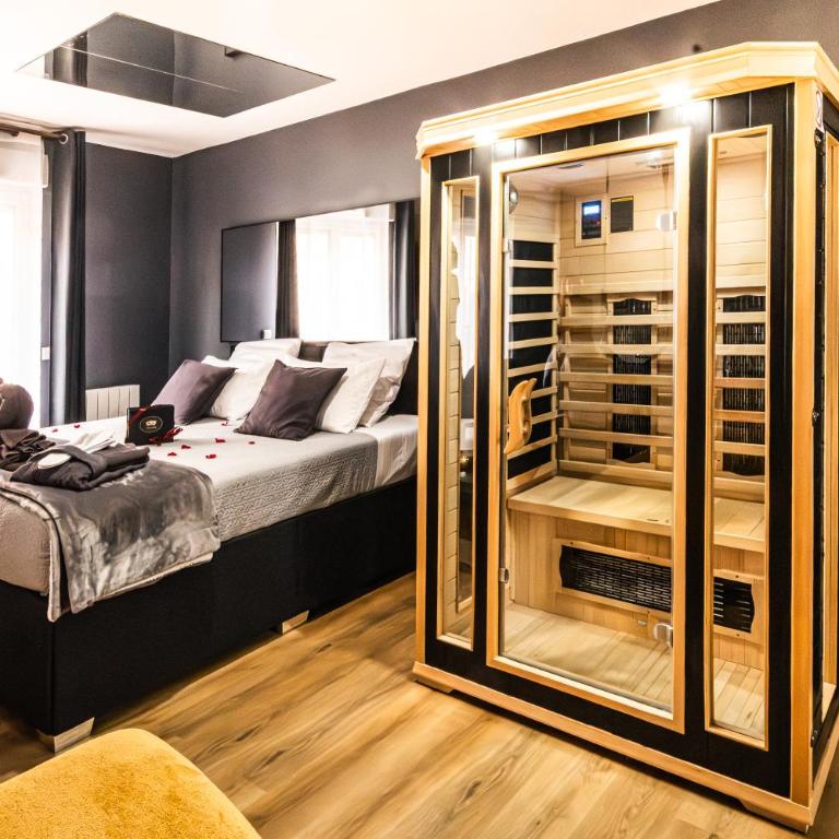 Suite&Spa -Love Room Jacuzzi&Sauna Privatif Vienne - Appartement 1 Chambre - 11