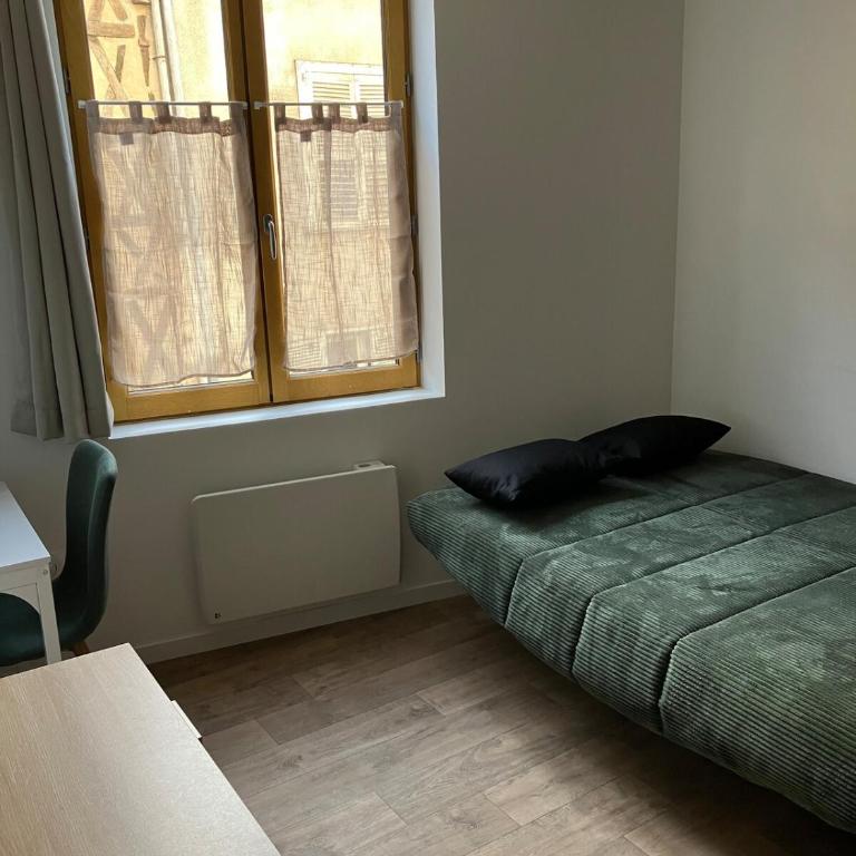 Le Petit Séjour, studio en hypercentre - Apartment - 4