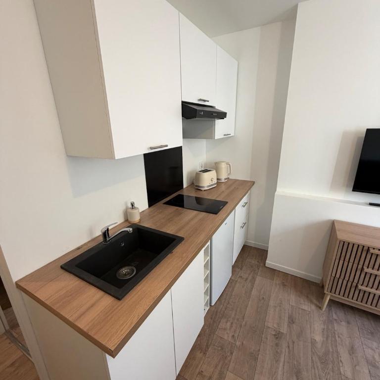 Le Petit Séjour, studio en hypercentre - Apartment - 7