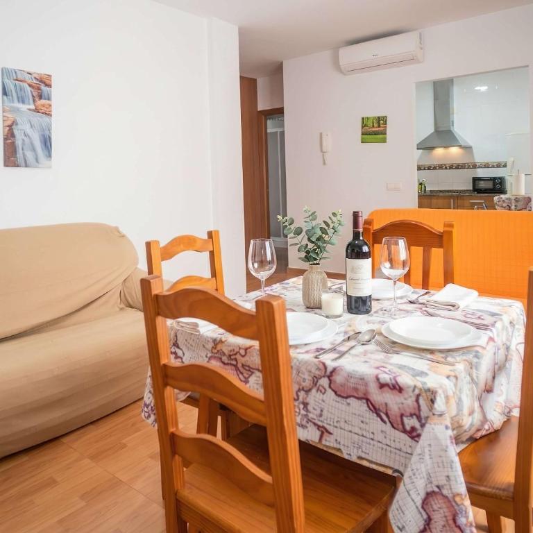 Apartamento acogedor en Conil Solo parejas y familias - Apartamento - 3