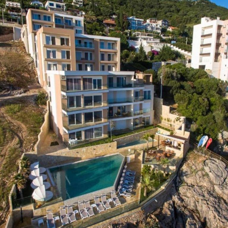 Sea Residence Private Beach&pool Dobra voda - Two-Bedroom Apartment - 1