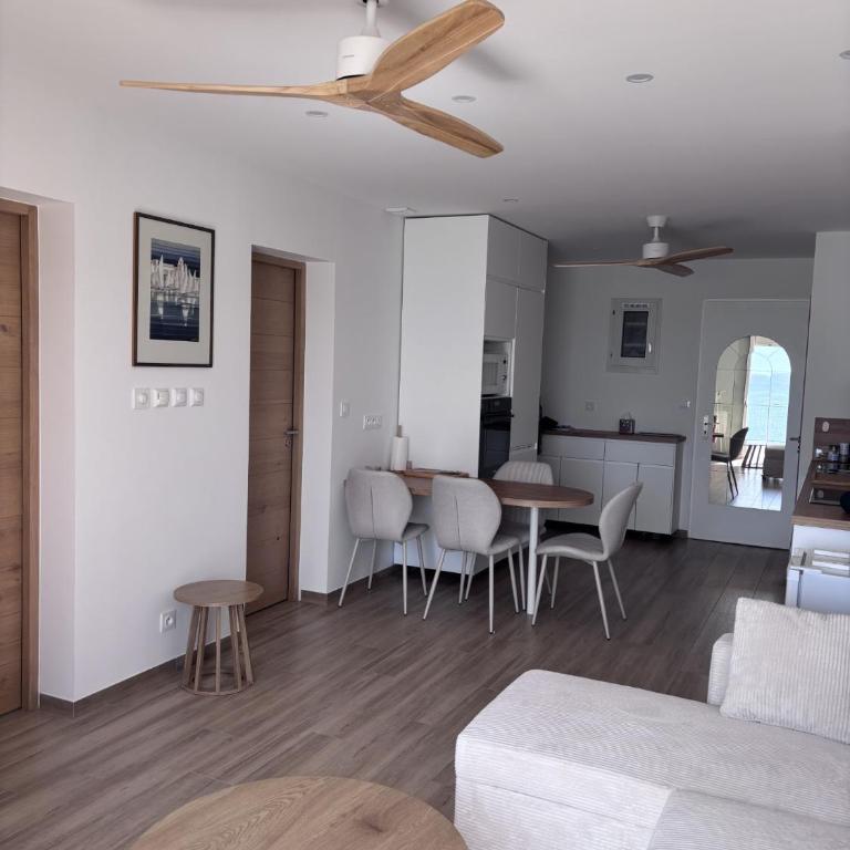 Les pieds dans l'eau - One-Bedroom Apartment - Sea Side - 19