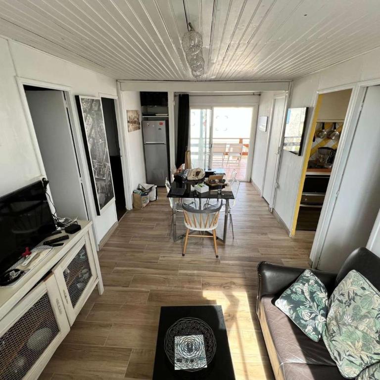 AIG 94 – Chalet en rangée – Gruissan – 6 personnes - Chalet 3 Chambres - 12