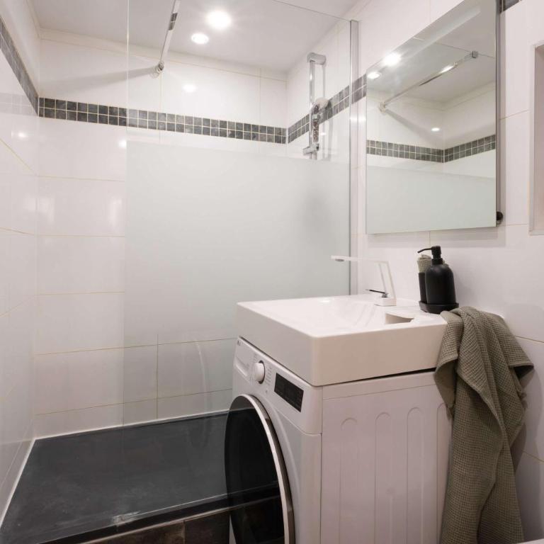 Charming Renovated 1BR Marais Pompidou - Appartement - 13