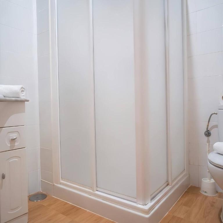 Apartamento 2 dormitorios con aire acondicionado Solo familias y parejas - Apartamento - 17