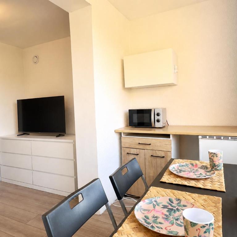 Studio Cosy bord de Mer 150m de la plage - Apartment mit 1 Schlafzimmer - 2