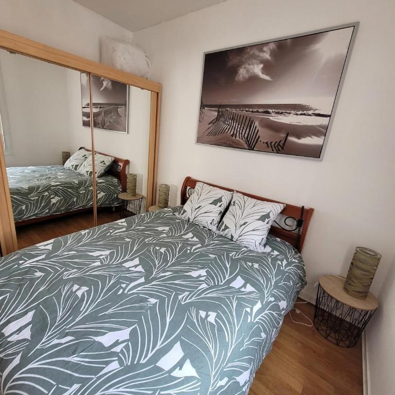 Meuble de charme avec spa 50 m de la plage de PONTAILLAC - Appartement 1 Chambre - 11