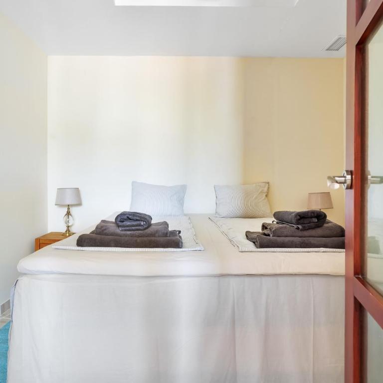 Dream Stay! 15 Guests, Big Pool with Heating Option at Extra Cost, Sea view! - Villa with Private Pool - 34