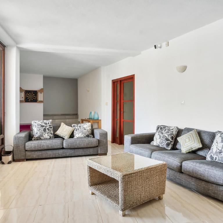 Dream Stay! 15 Guests, Big Pool with Heating Option at Extra Cost, Sea view! - Villa with Private Pool - 33