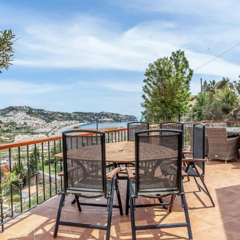 Dream Stay! 15 Guests, Big Pool with Heating Option at Extra Cost, Sea view! - Villa with Private Pool - 51