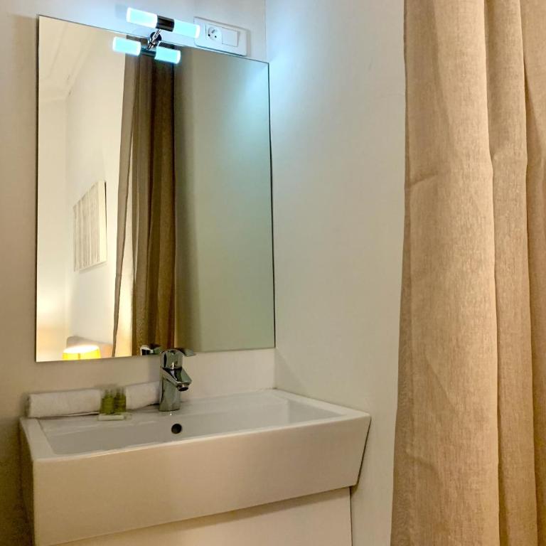 ApartHotel Riviera - 2 minutes de la plage - Exceptionnel 2 chambres AC - BALCON MEYERBEER 1 - Appartement 2 Chambres avec Balcon - 22