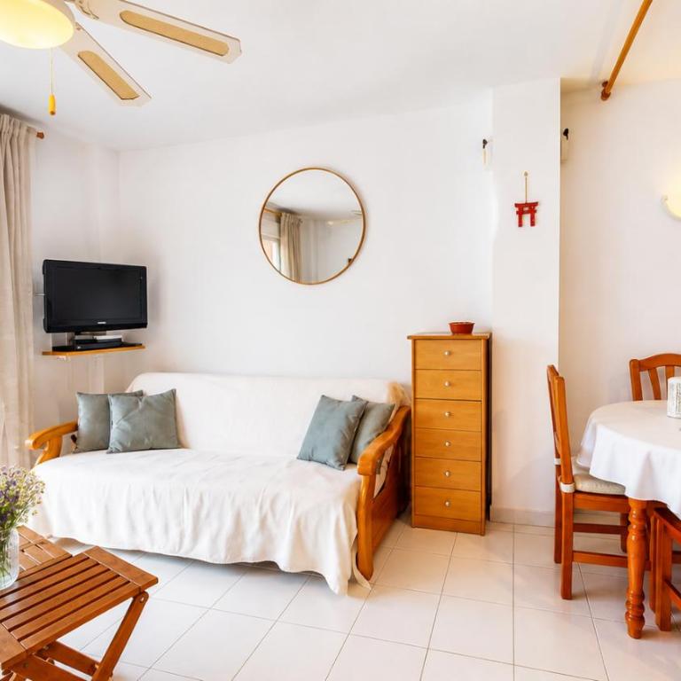 Estudio Flor de Jazmin Dénia para parejas a 100m del mar by Family Homes Rentals - Apartamento Estudio con balcón - 18
