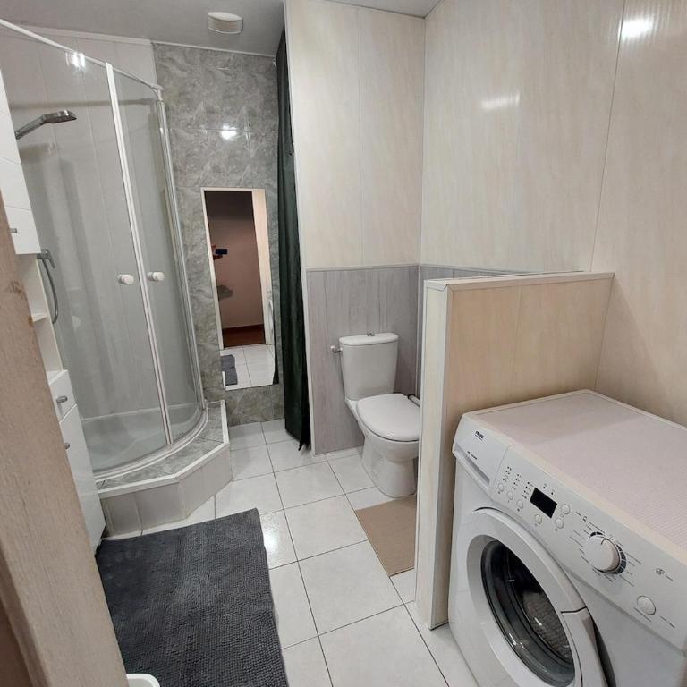 Narbonne Centre Historique Spacieux T2 Confort & Calme - Appartamento con 1 Camera da Letto - 12