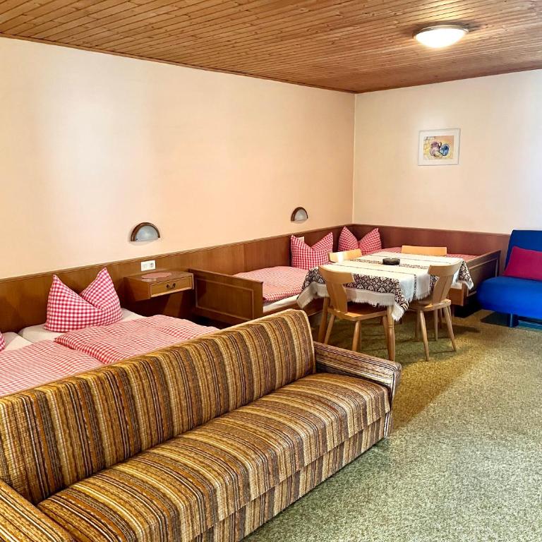 Gästehaus Reiter - Vierbettzimmer mit Seeblick - 3