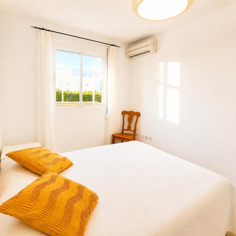 Apartamento Atila en Dénia a 250 m de la Playa con Terraza, Piscina y Jacuzzi by Family Homes - Apartamento de 2 dormitorios con terraza - 16
