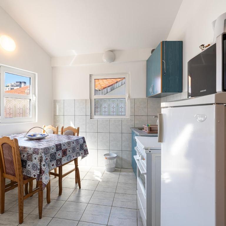 Apartments Bečić - Studio (3 Odrasle Osobe) - 7