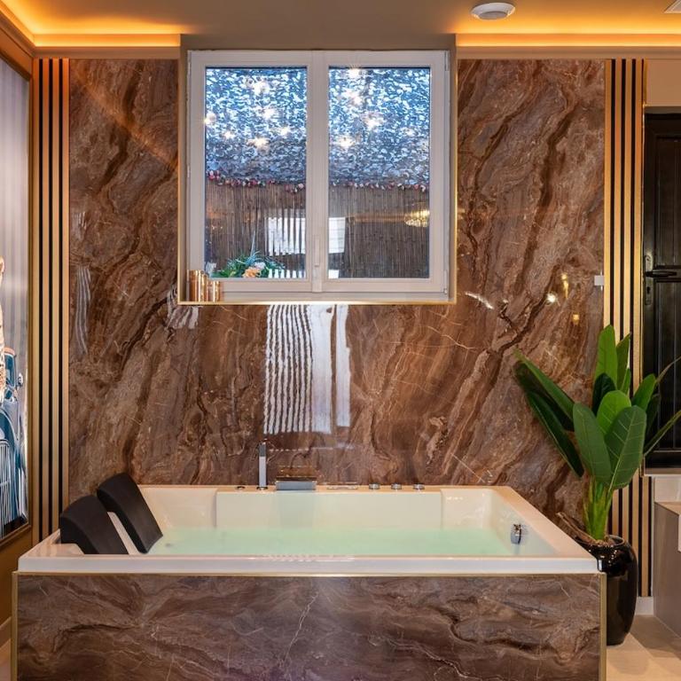 Private spa cinema free parking - Apartment mit 1 Schlafzimmer - 12