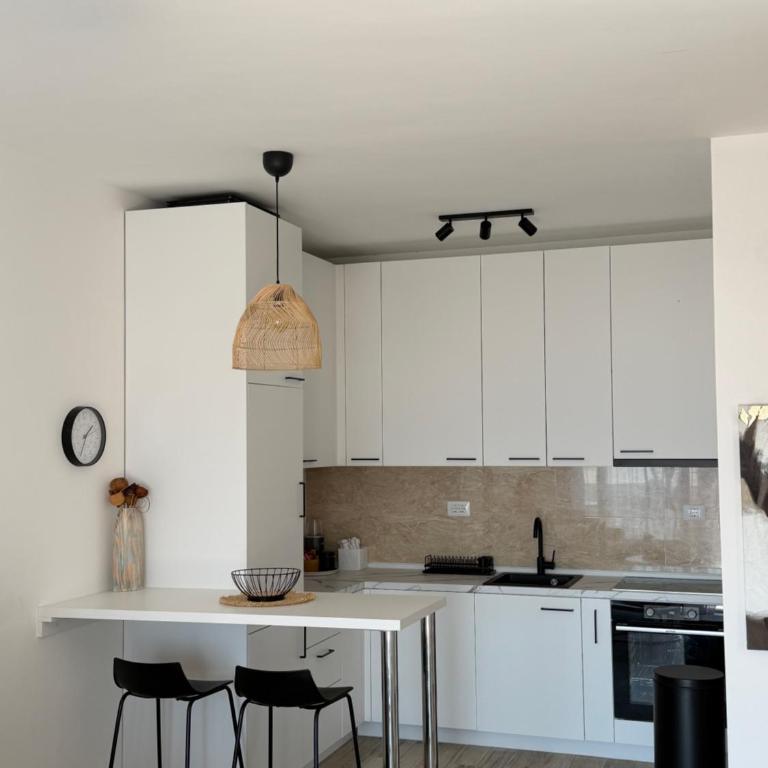 Sea Residence Private Beach&pool Dobra voda - Two-Bedroom Apartment - 18