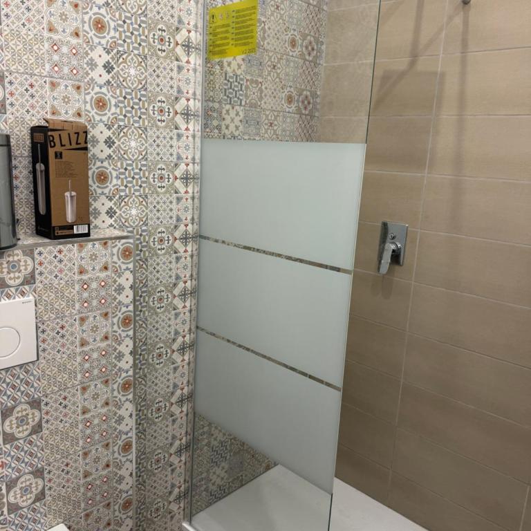 Livorno Housing - Appartamento con 2 Camere da Letto - 17