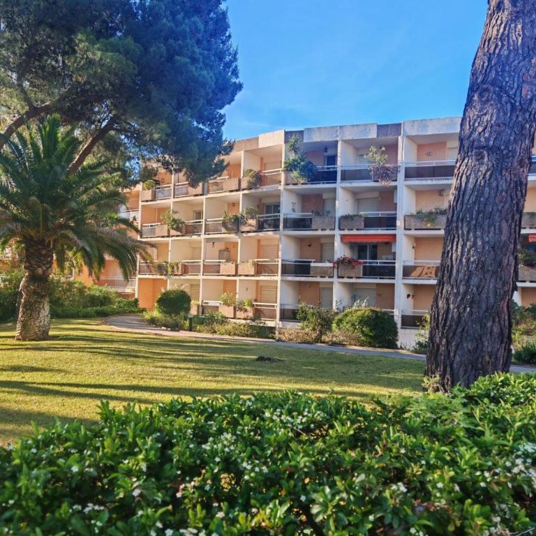 Charmant studio avec terrasse à 150m de la plage - Apartamento de 1 dormitorio - 5
