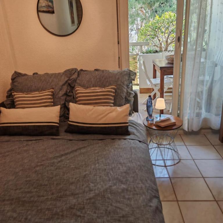 Charmant studio avec terrasse à 150m de la plage - Apartamento de 1 dormitorio - 14