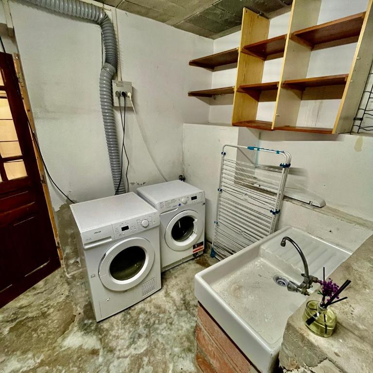 La Maison Garnavie - 6 personnes - Halles Lourdes - Garage - Maison 3 Chambres - 49